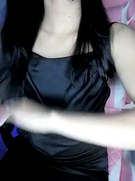 Snapshot of _Linez_ chatting on 03/19/25, 05:28  Linez  online show from 03/19/25, 05:28