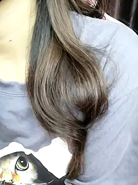 Snapshot of _Linez_ chatting on 12/22/24, 05:32  Linez  online show from 12/22/24, 05:32