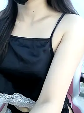 Snapshot of _Linez_ chatting on 09/08/25, 05:45  Linez  online show from 09/08/25, 05:45