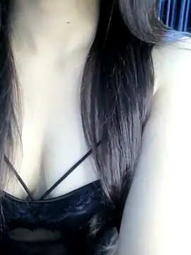 Snapshot of _Linez_ chatting on 09/25/25, 06:58  Linez  online show from 09/25/25, 06:58