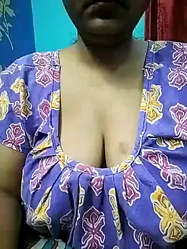 Snapshot of Nancy-22 chatting on 01/14/25, 07:11 Nancy-22 online show from 01/14/25, 07:11