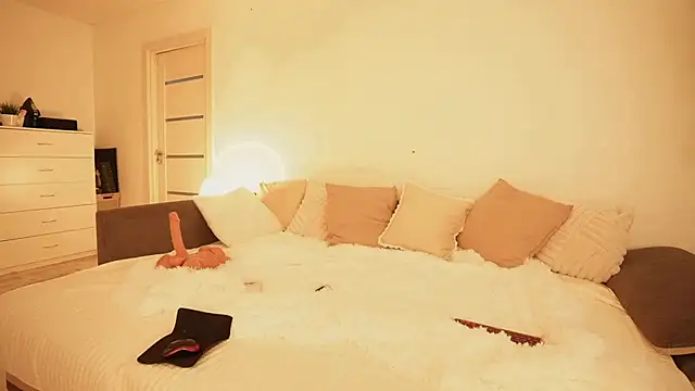 kris69kiss online show from 05/27/26, 02:02