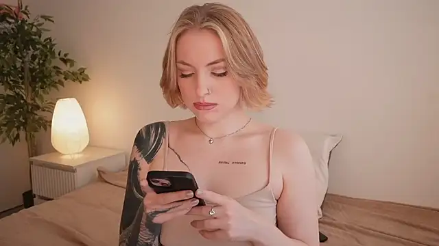 kris69kiss online show from 04/10/26, 01:40