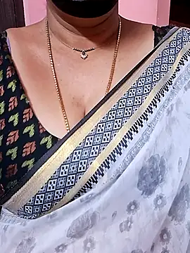 ananya956 online show from 11/11/25, 11:20