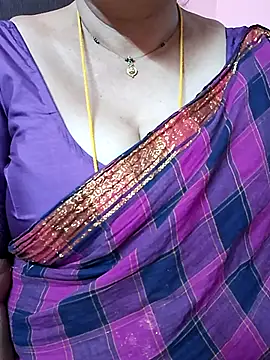 ananya956 online show from 04/15/26, 01:26