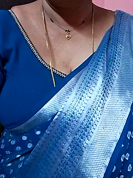 ananya956 online show from 04/13/26, 05:00