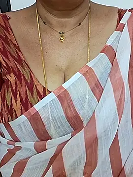 Snapshot of ananya956 chatting on 02/14/26, 04:40 ananya956 online show from 02/14/26, 04:40