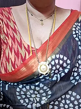 ananya956 online show from 04/18/26, 04:53