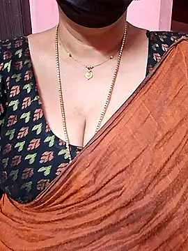 ananya956 online show from 10/27/25, 04:35