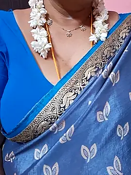 Snapshot of ananya956 chatting on 06/19/26, 01:50 ananya956 online show from 06/19/26, 01:50