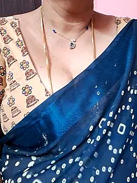 ananya956 online show from 05/25/26, 10:03