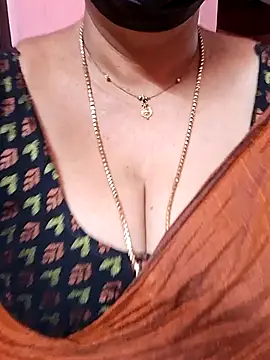 ananya956 online show from 11/15/25, 10:47