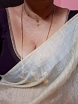 Snapshot of ananya956 chatting on 02/19/26, 01:57 ananya956 online show from 02/19/26, 01:57