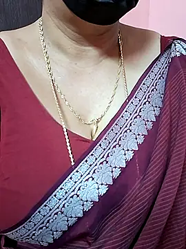 Snapshot of ananya956 chatting on 12/23/25, 05:51 ananya956 online show from 12/23/25, 05:51