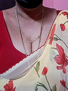 ananya956 online show from 12/18/25, 04:28