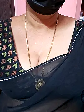 ananya956 online show from 10/10/25, 11:11