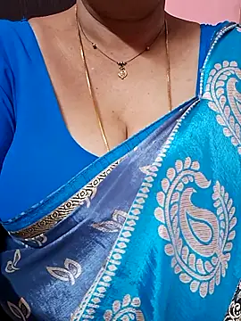 ananya956 online show from 04/20/26, 02:29