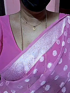 ananya956 online show from 10/28/25, 06:01