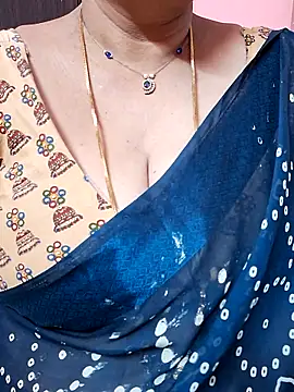 ananya956 online show from 05/25/26, 10:19