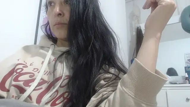 Snapshot of naughthyany16 chatting on 10/17/25, 09:12 naughthyany16 online show from 10/17/25, 09:12