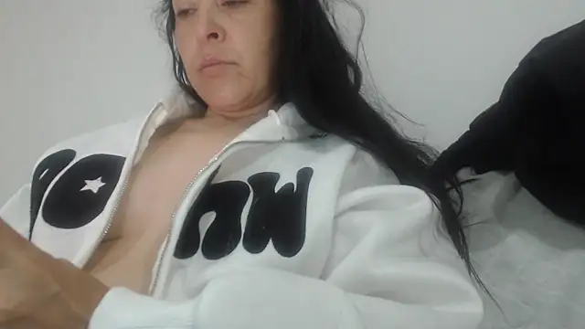 Snapshot of naughthyany16 chatting on 11/12/25, 09:13 naughthyany16 online show from 11/12/25, 09:13