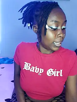 Lyiaspark online show from 11/29/25, 10:48