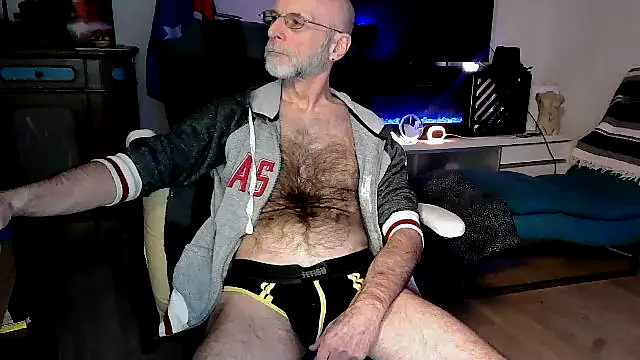 Towndude123 online show from 03/05/26, 09:22