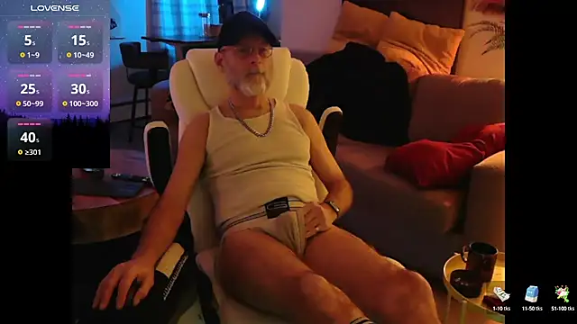 Towndude123 online show from 02/09/25, 02:06