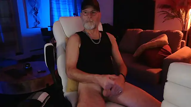 Towndude123 online show from 02/21/25, 11:01