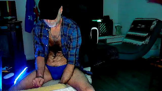 Snapshot of Towndude123 chatting on 02/27/26, 05:51 Towndude123 online show from 02/27/26, 05:51