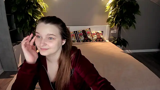 Snapshot of MagicPeachh_ chatting on 09/19/25, 12:42 MagicPeachh online show from 09/19/25, 12:42