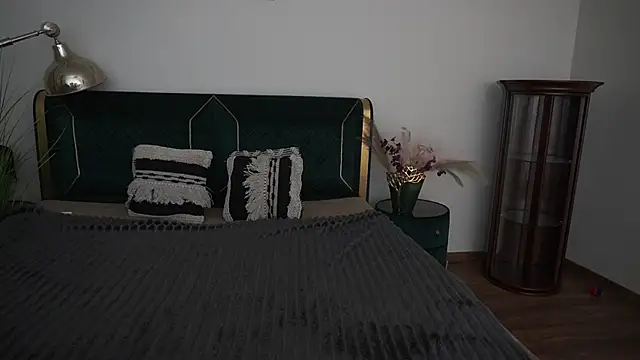 MagicPeachh  online show from 06/01/26, 06:18