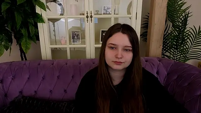 Snapshot of MagicPeachh_ chatting on 04/03/26, 06:09 MagicPeachh online show from 04/03/26, 06:09