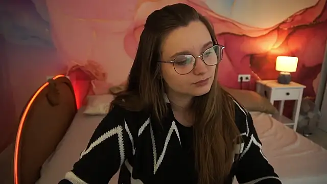 Snapshot of MagicPeachh_ chatting on 10/07/25, 06:03 MagicPeachh online show from 10/07/25, 06:03