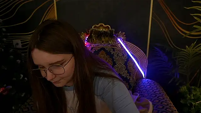 Snapshot of MagicPeachh_ chatting on 01/20/25, 04:45 MagicPeachh online show from 01/20/25, 04:45