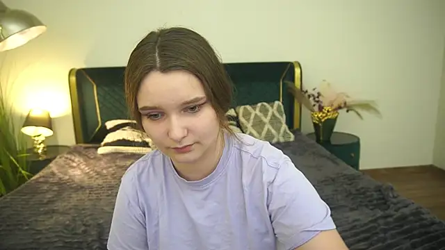 MagicPeachh  online show from 07/08/26, 07:42