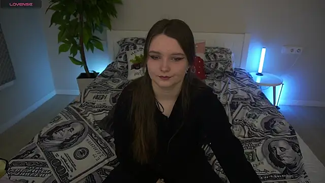 Snapshot of MagicPeachh_ chatting on 02/05/26, 07:04 MagicPeachh online show from 02/05/26, 07:04