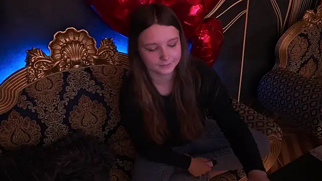 Snapshot of MagicPeachh_ chatting on 02/10/26, 01:21 MagicPeachh online show from 02/10/26, 01:21