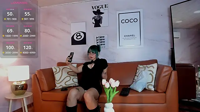 Ramona Flower online show from 11/26/25, 02:22