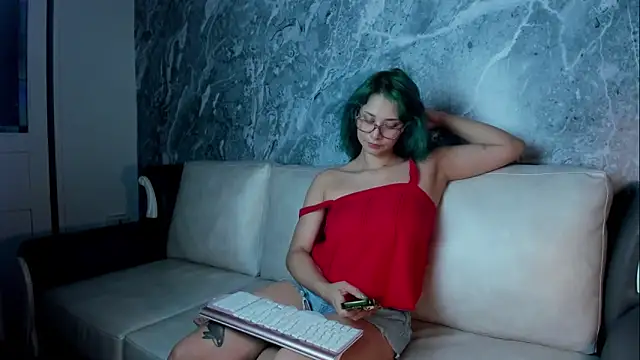 Ramona Flower online show from 12/03/25, 02:23