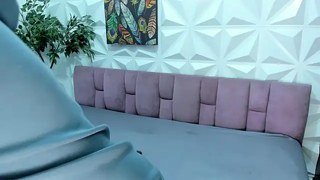 Victoria Coleman online show from 02/25/25, 11:54