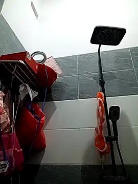 Snapshot of Kute_sex18 chatting on 03/05/25, 03:51 Kute sex18 online show from 03/05/25, 03:51