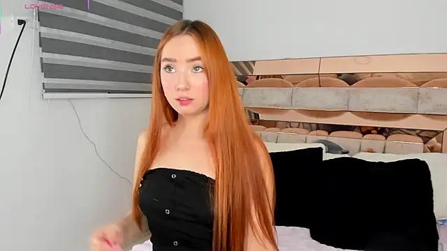 Snapshot of CamiiLovers chatting on 10/23/25, 01:26 CamiiLovers online show from 10/23/25, 01:26