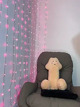 im anna  online show from 02/17/25, 09:32