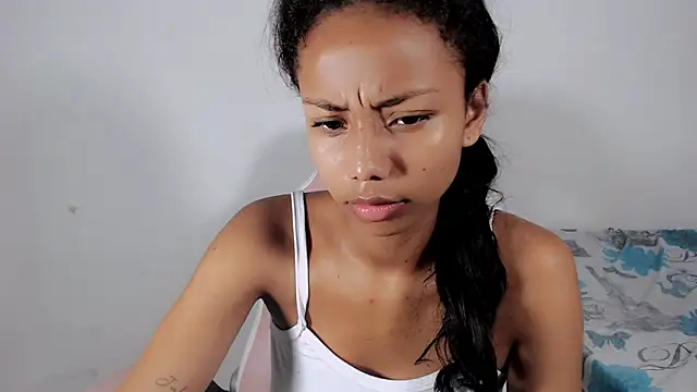 jasmin brunette  online show from 11/15/25, 10:30