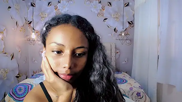 Snapshot of jasmin_brunette_ chatting on 12/21/24, 03:53 jasmin brunette online show from 12/21/24, 03:53