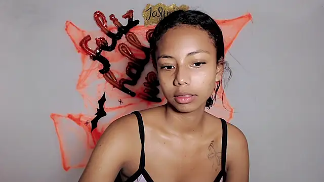 Snapshot of jasmin_brunette_ chatting on 10/04/25, 12:07 jasmin brunette online show from 10/04/25, 12:07