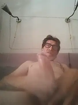 Snapshot of felice66 chatting on 06/20/26, 04:56 felice66 online show from 06/20/26, 04:56
