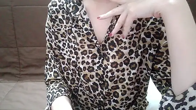 Xingfei online show from 09/10/25, 03:11