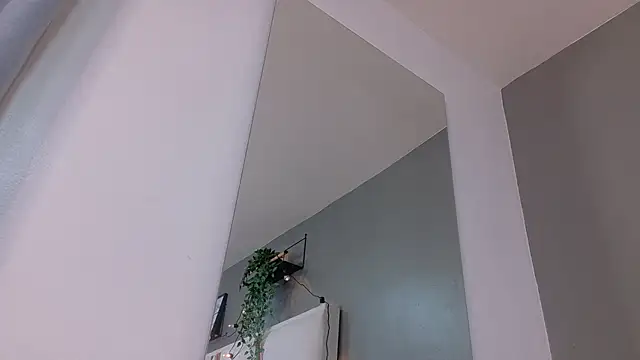 Snapshot of LilithSmith_ chatting on 10/21/25, 11:09 LilithSmith online show from 10/21/25, 11:09